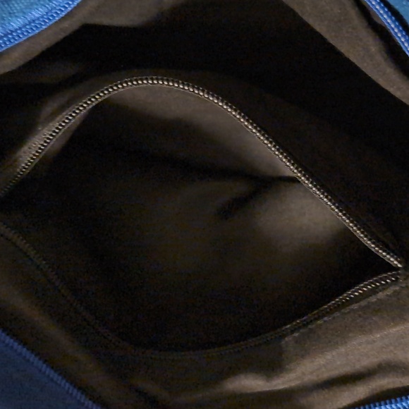 NWT Buckhead Betties Messenger Bag - Picture 9 of 16